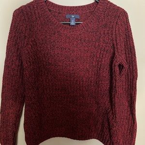 Gap sweater
